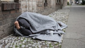 homelessness-what-to-know-and-how-to-help.jpg